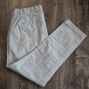 Sz 6 Women's Gap Girlfriend Chinos